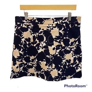 Rafaella dress/casual skort, size Large, like new.